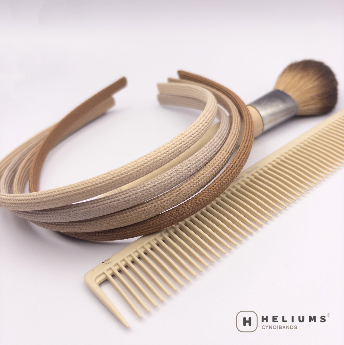 4 headbands in blonde shades